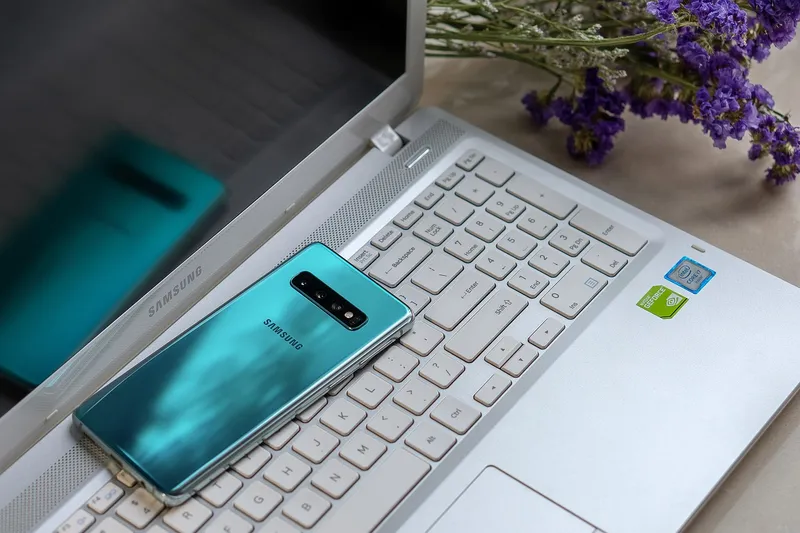 삼성전자의 파운드리 경쟁력 강화 및 기술 리더십을 보여주는 이미지